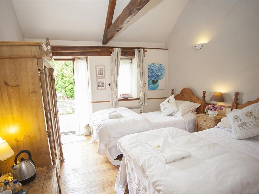 Beeches Farmhouse Country Cottages & Rooms Bradford-On-Avon ภายนอก รูปภาพ
